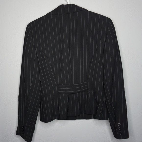 Bebe Black Pin Stripe 2 Button Blazer Size 6/Small - Picture 3 of 4
